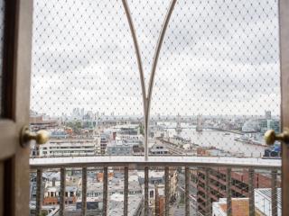 a view of london from the view platform at the top of The Monument of the Great Fire of London