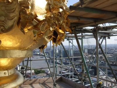 scaffolding at the top of the monument to the Great Fire of London